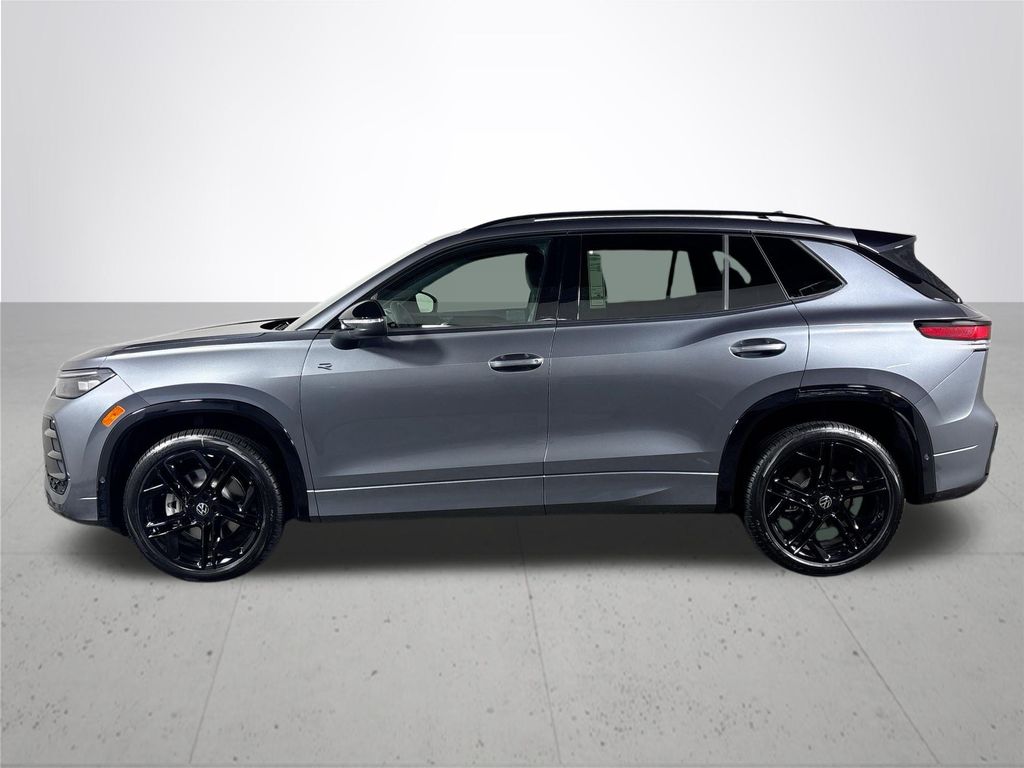 2025 Volkswagen Tiguan 2.0T SE R-Line Black