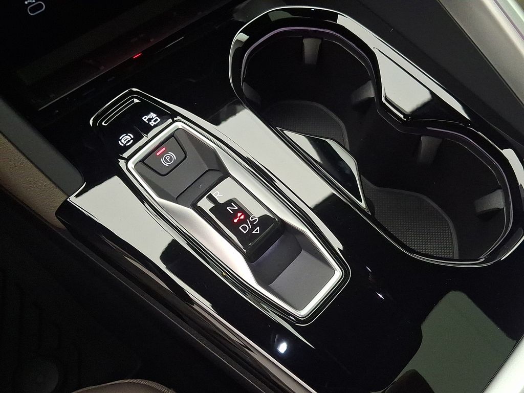 Thumbnail: 2026 Audi Q5 - 11