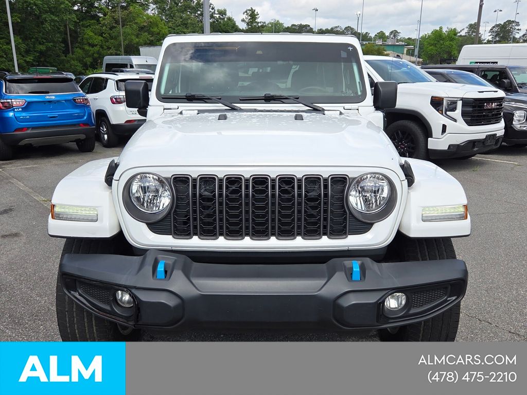 Used 2024 White Jeep Sport S 4xe image 3