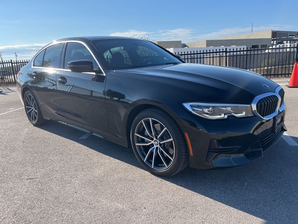 Thumbnail: 2020 BMW 3 Series - 3