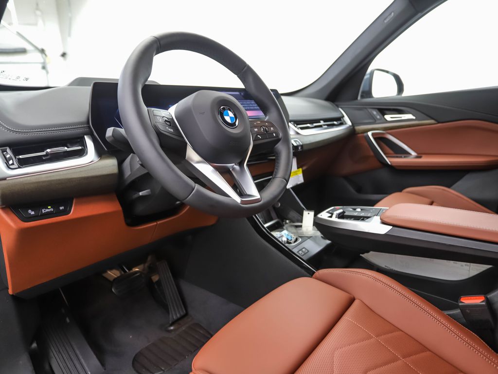Thumbnail: 2026 BMW X1 - 10