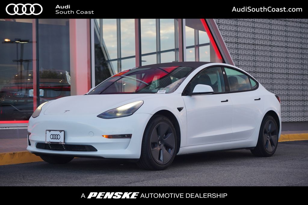 2023 Tesla Model 3 Base's photo