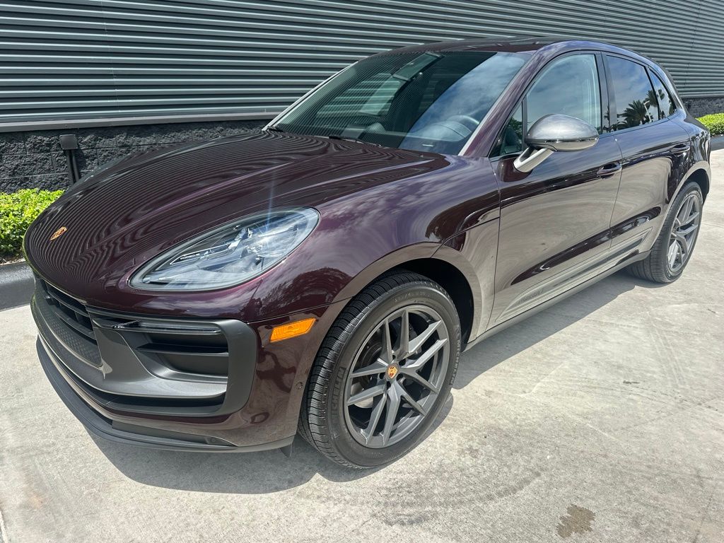 Thumbnail: 2026 Porsche Macan - 7