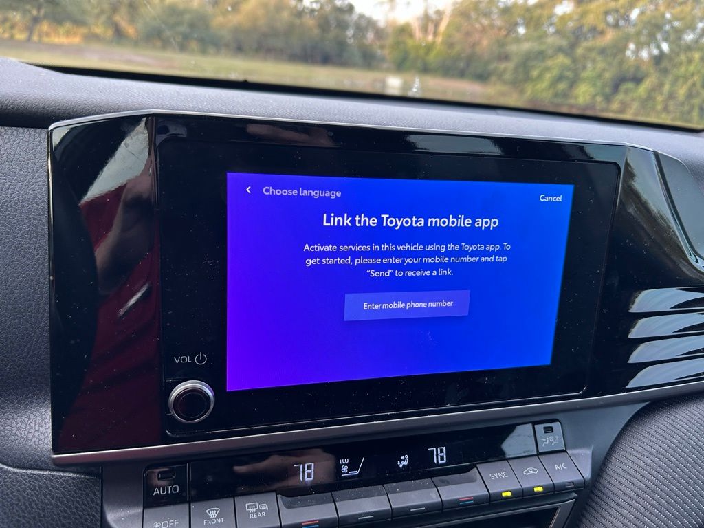 Thumbnail: 2025 Toyota Camry - 23