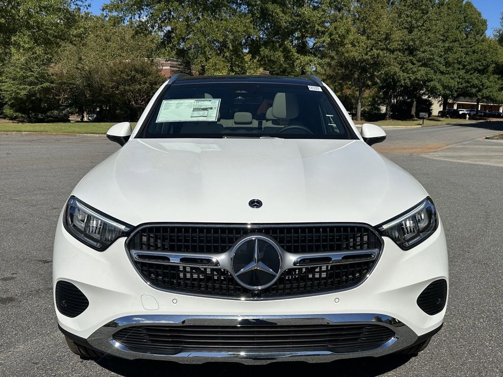 2025 Mercedes-Benz GLC GLC 300 3