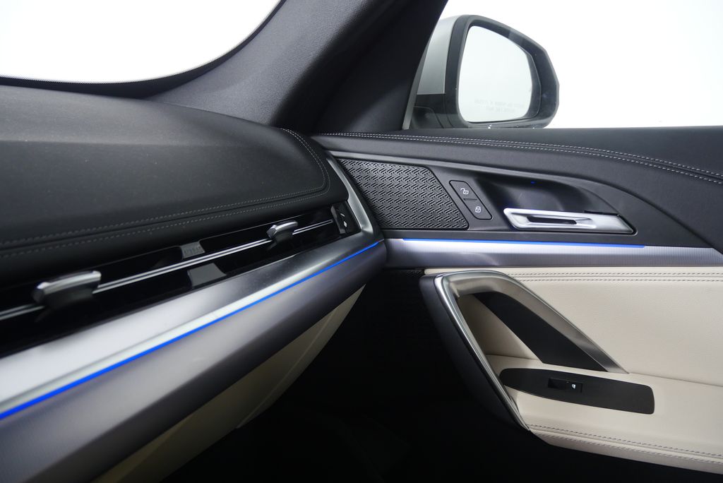 Thumbnail: 2023 BMW X1 - 28