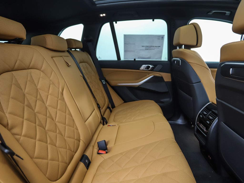 Thumbnail: 2026 BMW X5 - 26