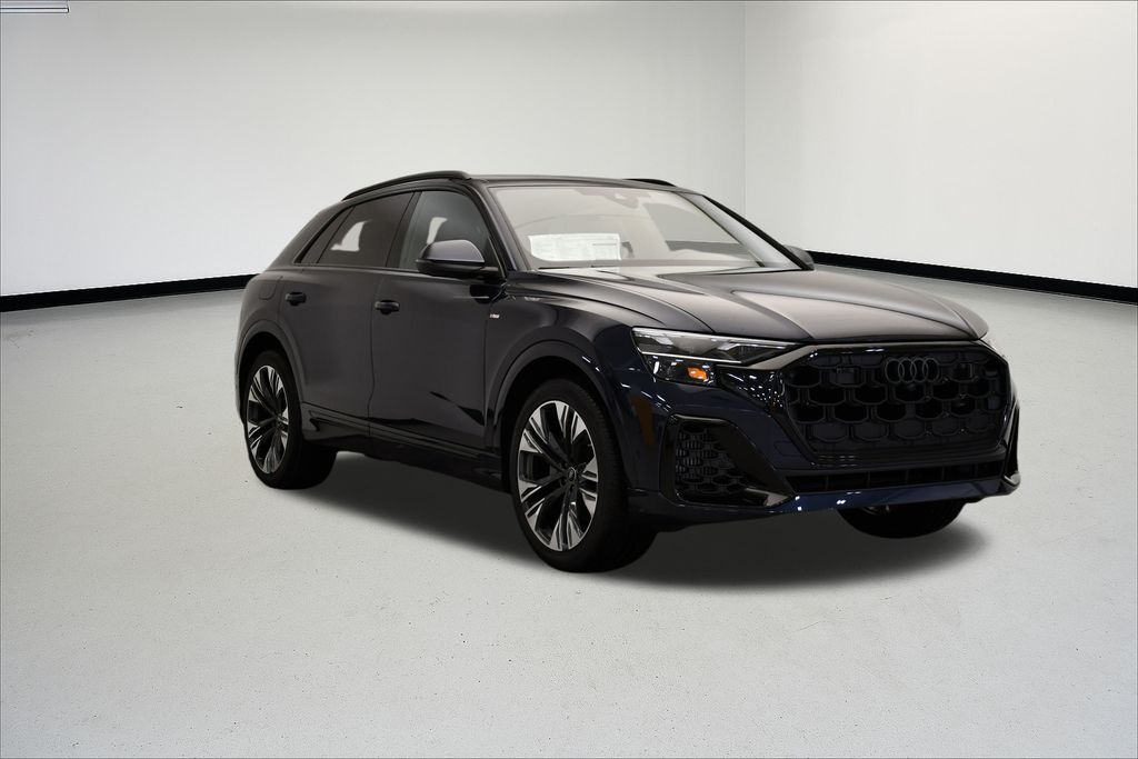 Thumbnail: 2026 Audi Q8 - 7