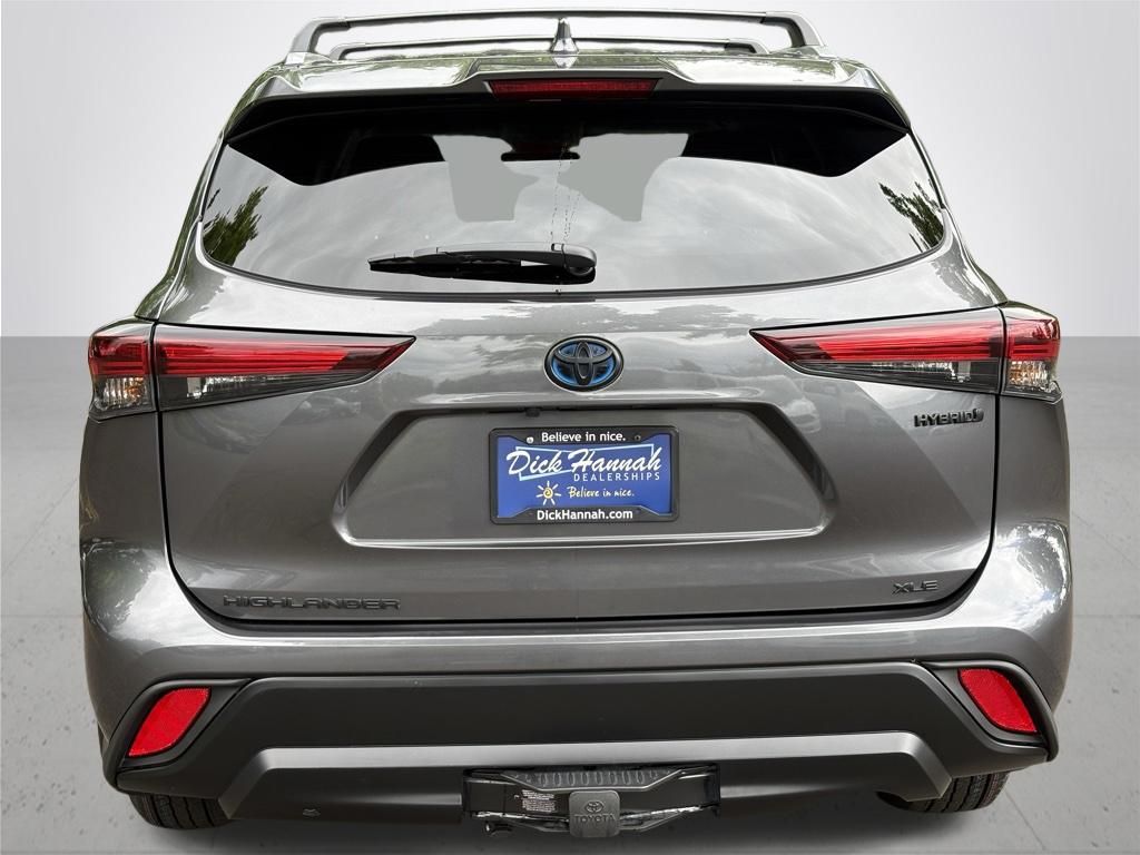 2024 Toyota Highlander Hybrid XLE