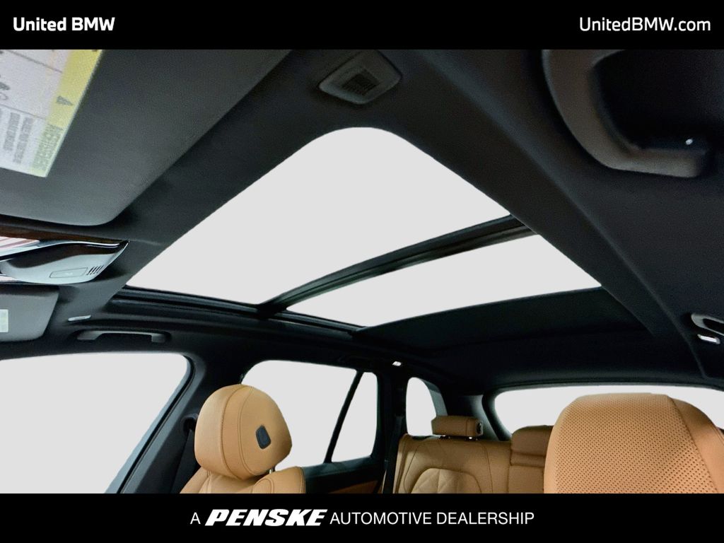 Thumbnail: 2026 BMW X5 - 12