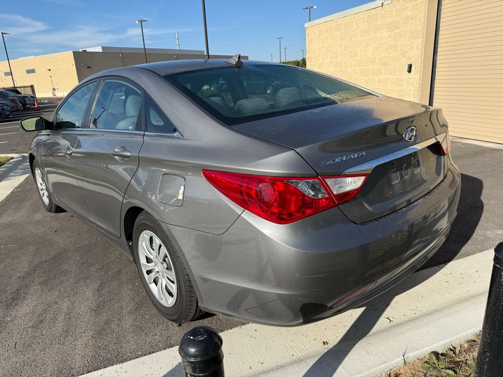 Thumbnail: 2013 Hyundai Sonata - 6