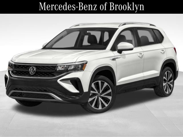 Pure White 2023 Volkswagen Taos SE 4Motion SUV / Crossover All-Wheel Drive 7-Speed Dual Clutch