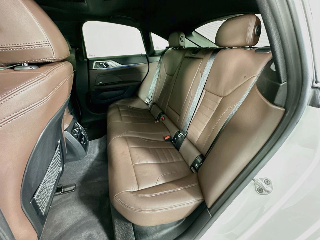 Thumbnail: 2024 BMW i4 - 25