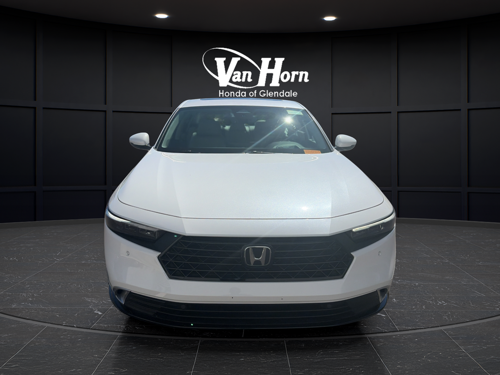Certified Used 2025 Platinum White Honda Touring image 2