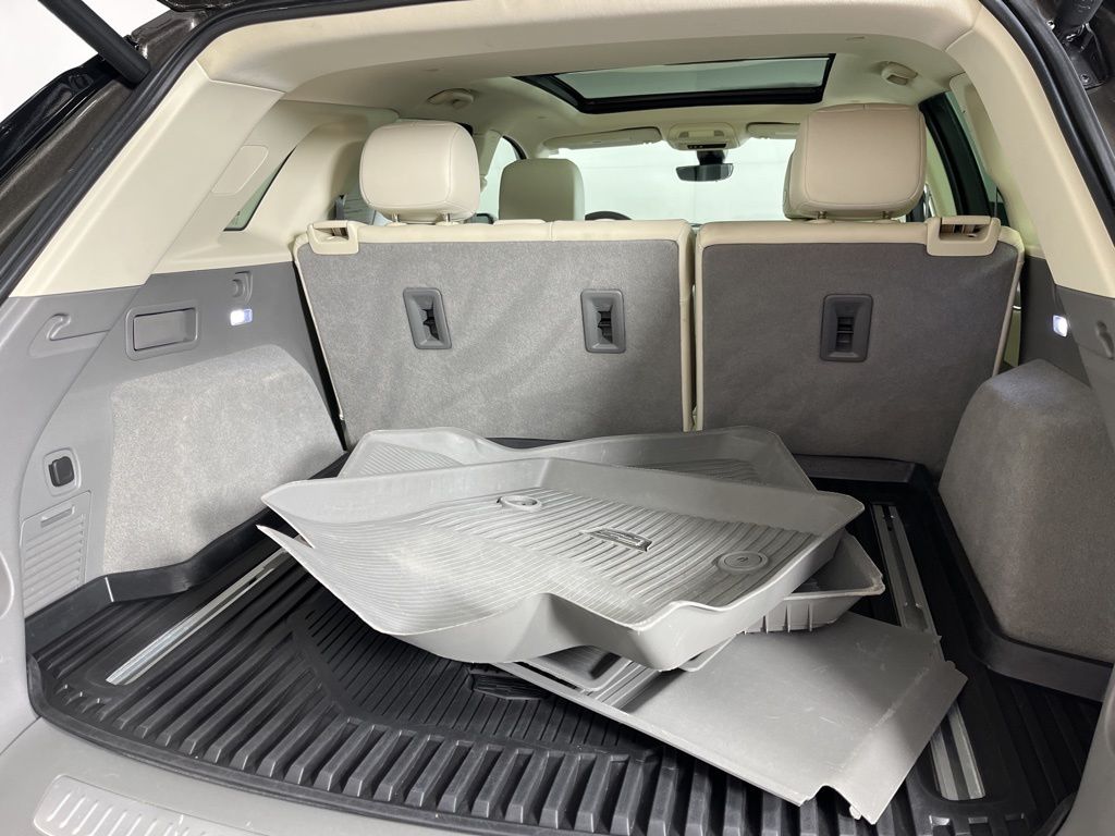 Thumbnail: 2020 Cadillac XT5 - 22