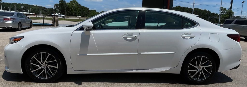 2018 Lexus ES 350 White at Emmons Autoplex