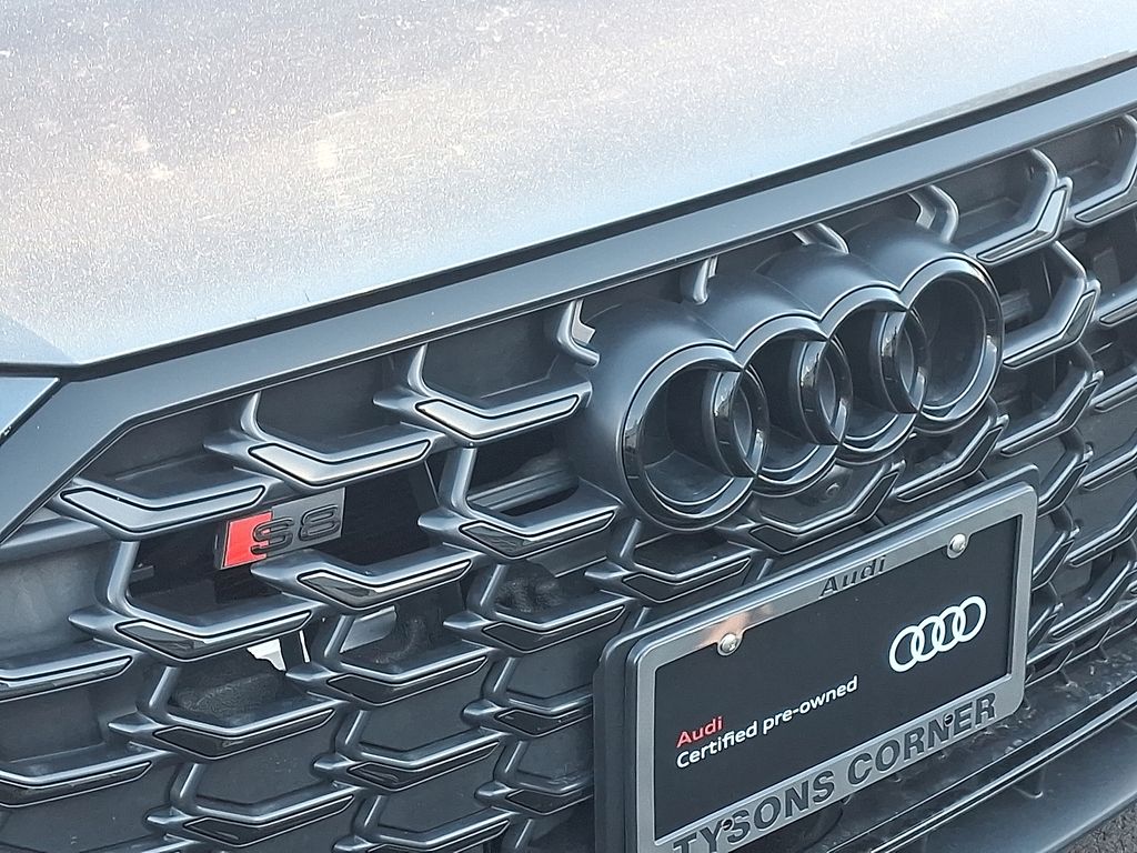 Thumbnail: 2023 Audi S8 - 4