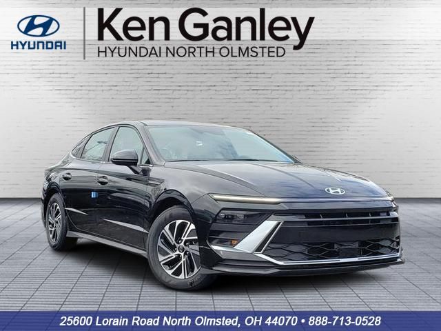 new 2026 Hyundai Sonata Hybrid car, priced at $30,845