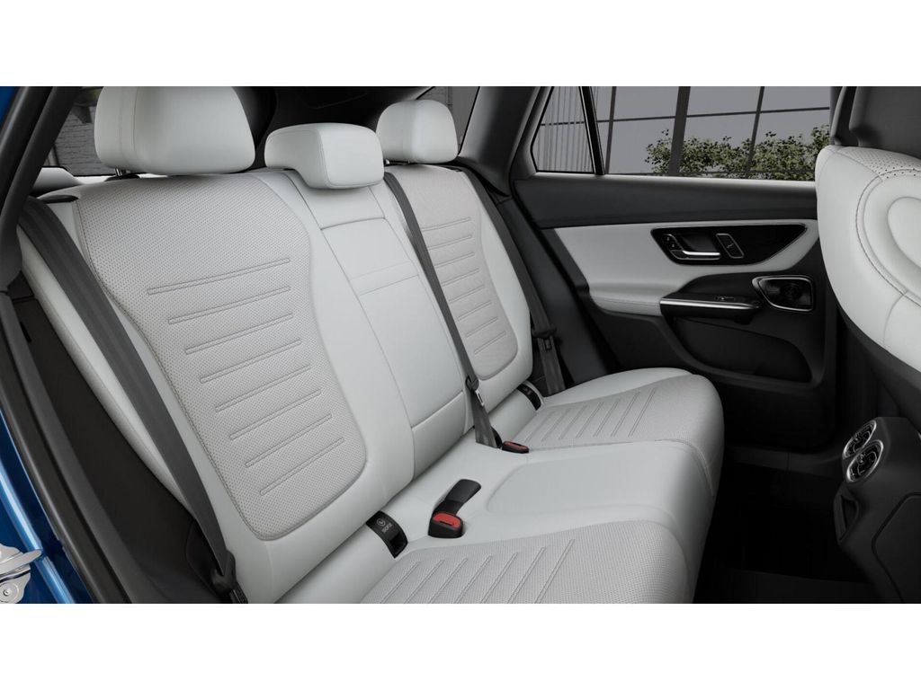 Thumbnail: 2026 Mercedes-Benz GLC - 5