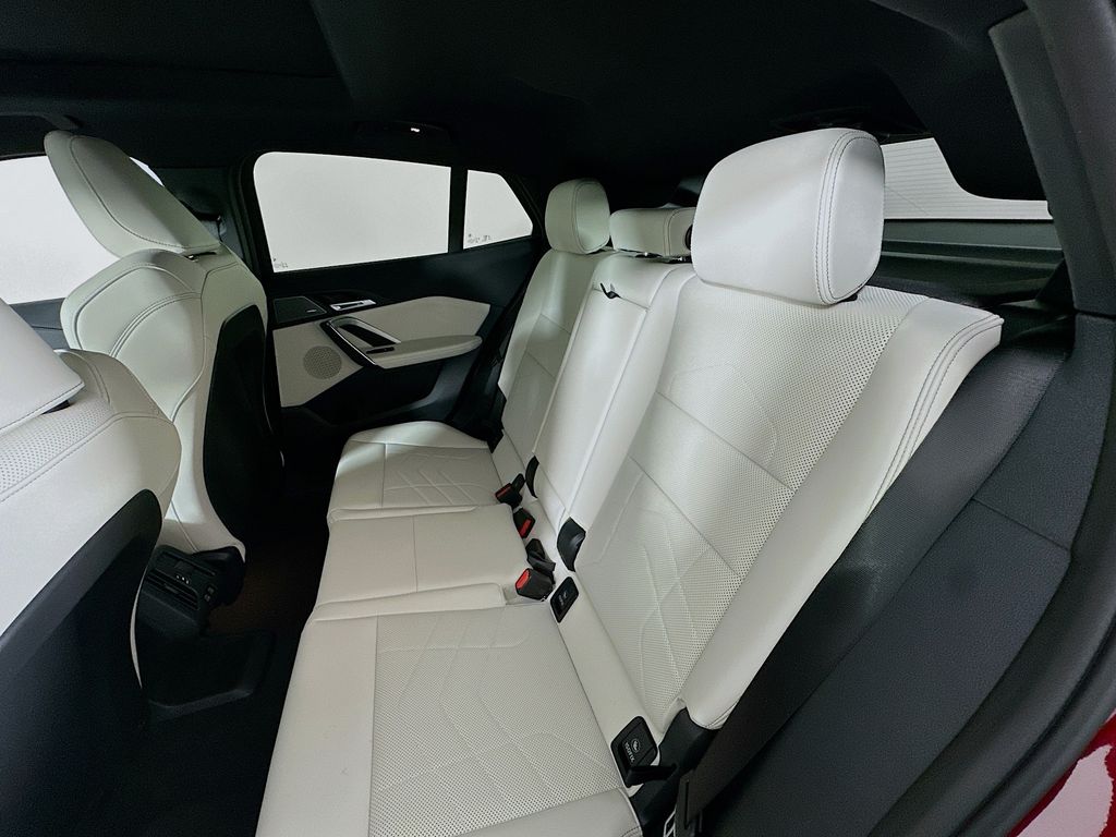 Thumbnail: 2026 BMW X2 - 17