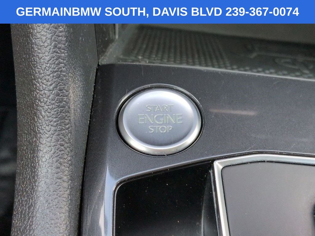 Used 2020 Blue Volkswagen 2.0T SE image 31