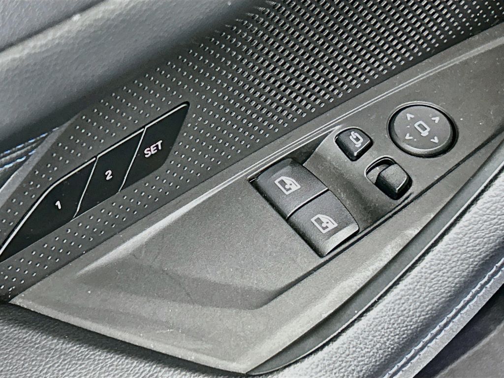 Thumbnail: 2021 BMW 4 Series - 22