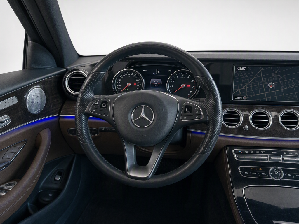 Thumbnail: 2018 Mercedes-Benz E-Class - 13
