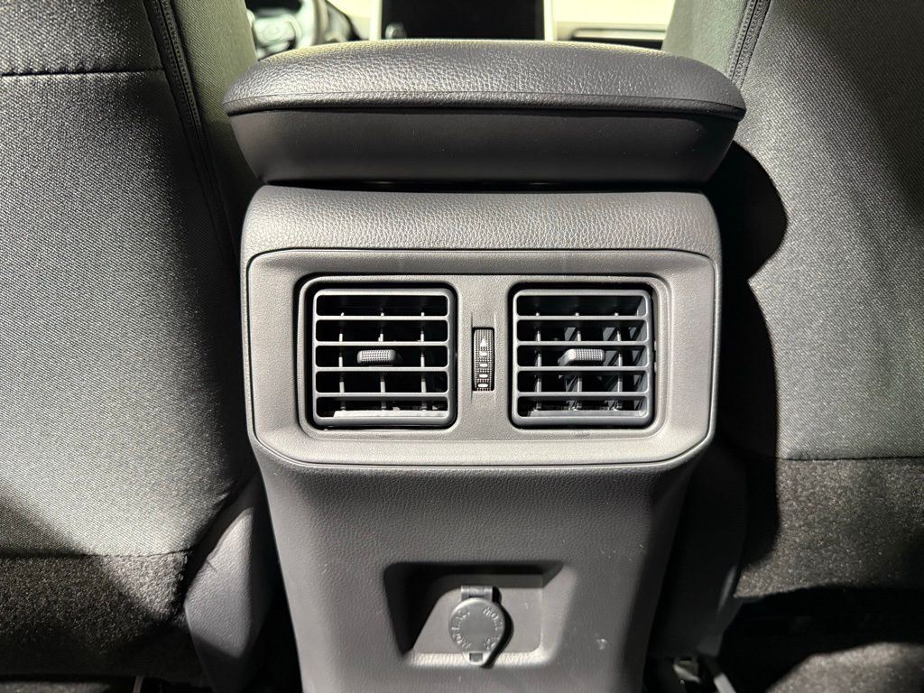 Thumbnail: 2025 Toyota RAV4 - 20