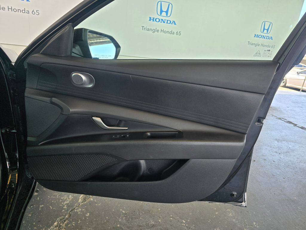 Thumbnail: 2025 Hyundai Elantra - 13