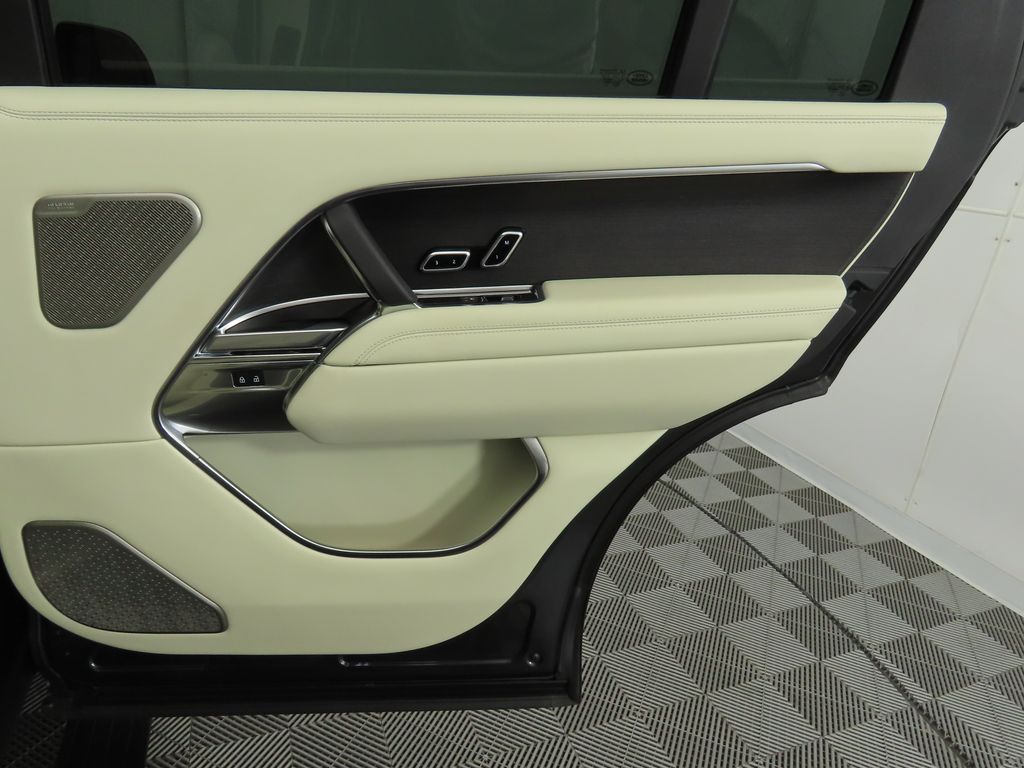Thumbnail: 2024 Land Rover Range Rover - 27