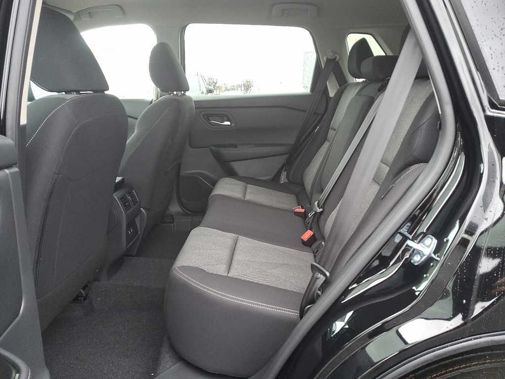 Thumbnail: 2026 Nissan Rogue - 5