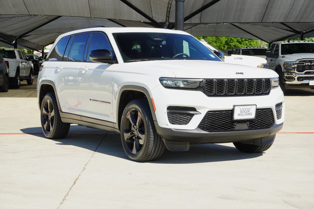 View vehicle photo 6