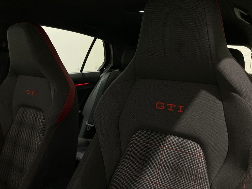 2024 Volkswagen Golf GTI 2.0T S