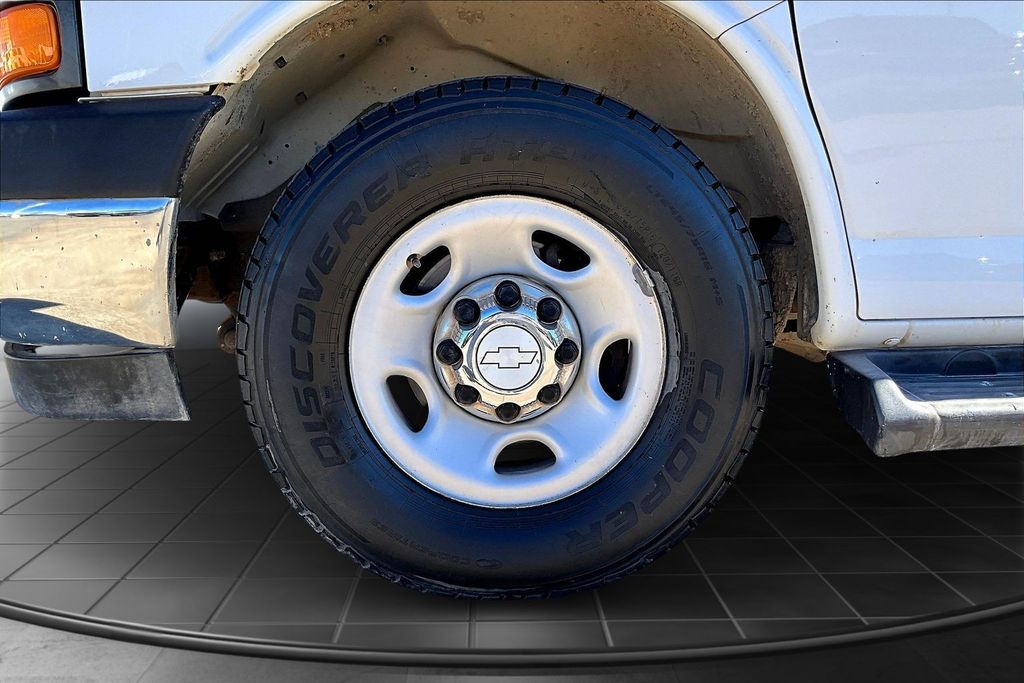 2019 Chevrolet Express 3500 LT - 8