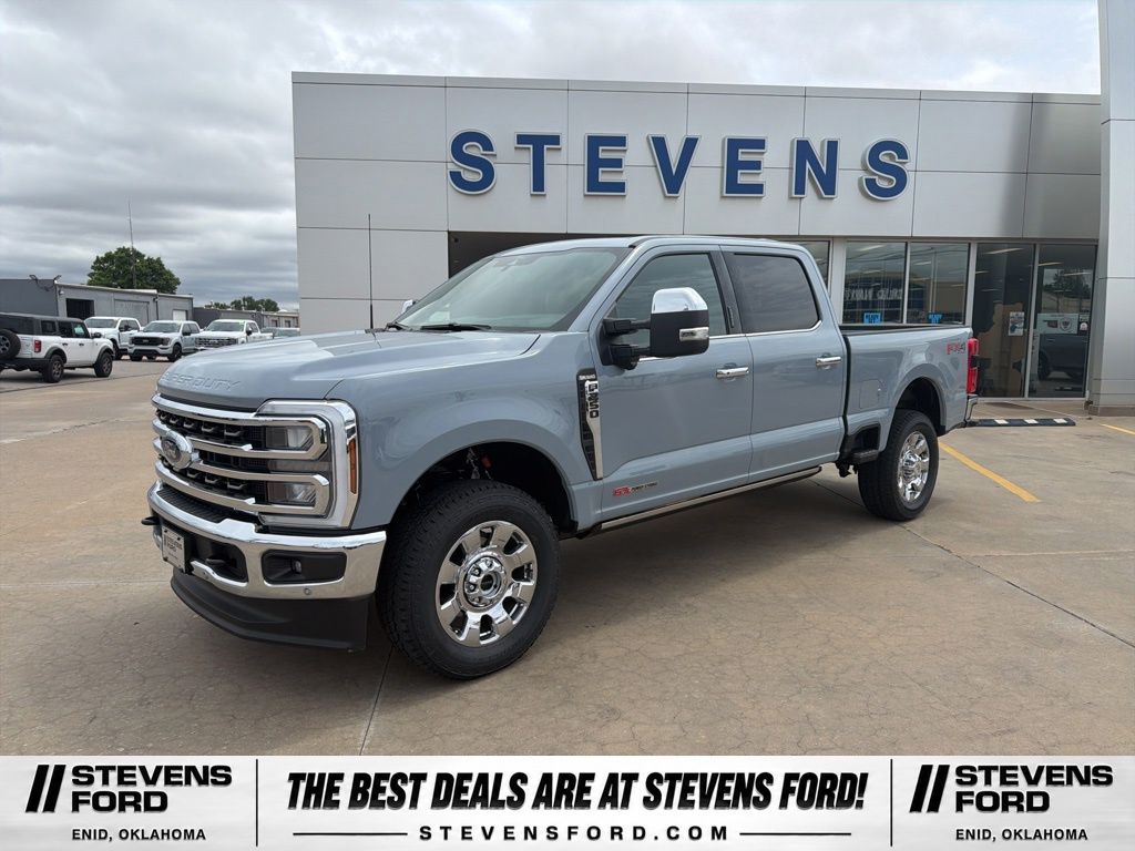 Glacier Gray Metallic Tri-Coat 2026 Ford F-250 Super Duty Pickup Truck Four-Wheel Drive Automatic