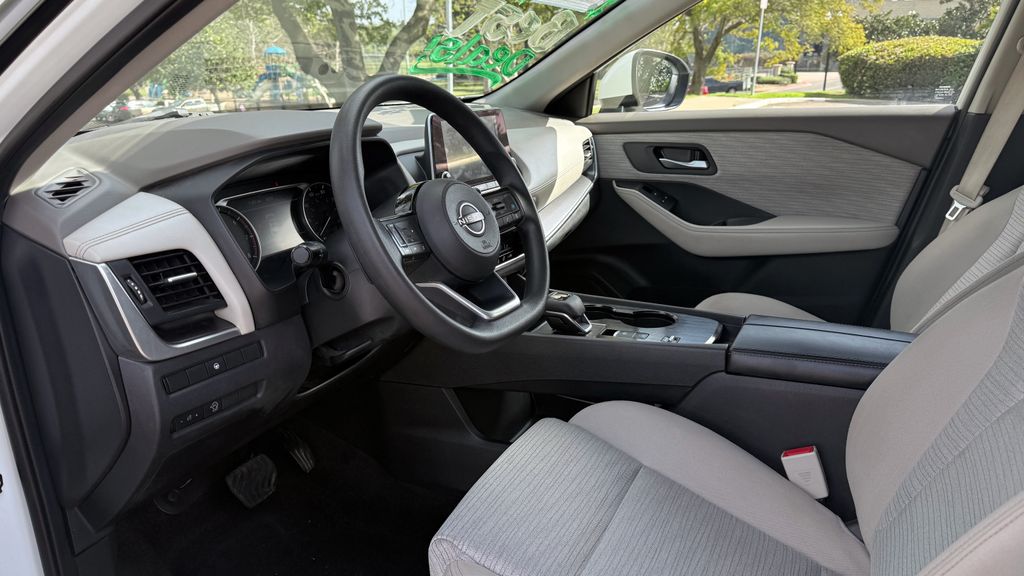 Used 2023 Nissan Rogue SV 4D Sport Utility