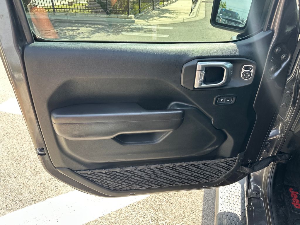 Used Car 2021 Jeep Wrangler  Unlimited Sport Altitude For Sale Under $30,000 In Austin, Texas