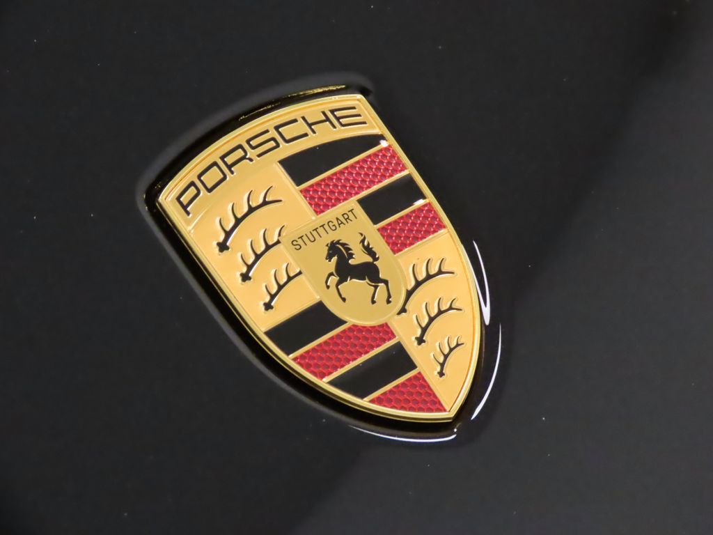 Thumbnail: 2025 Porsche 911 - 22