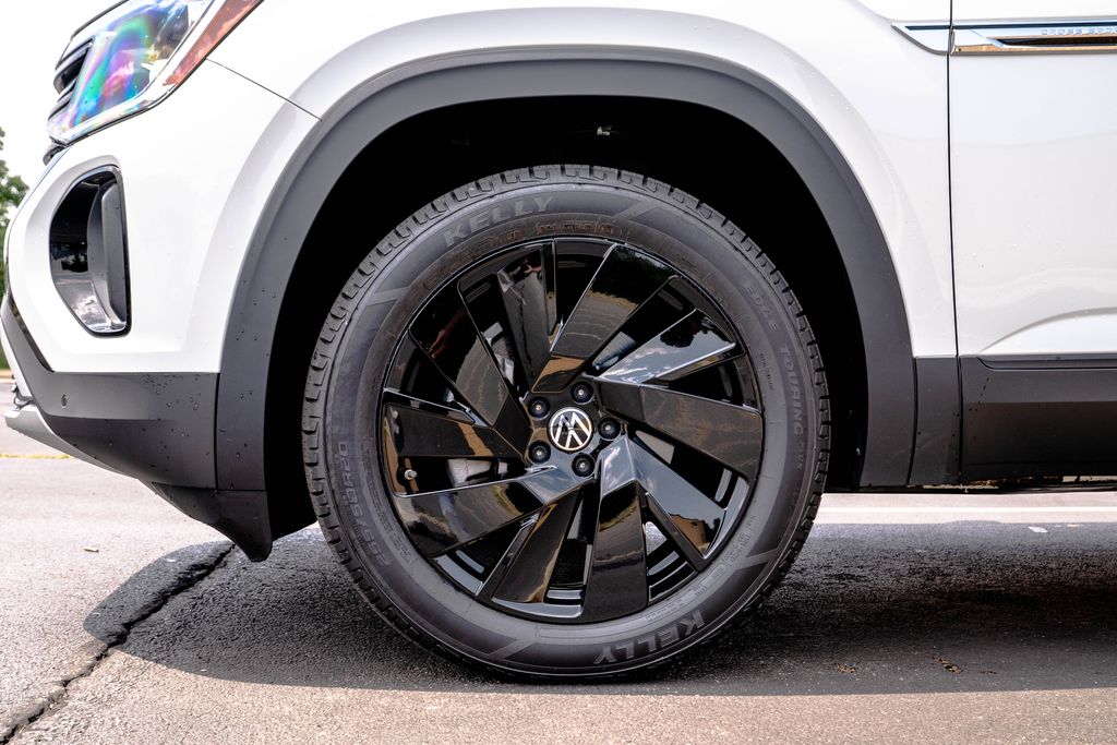 Used 2024 Volkswagen Atlas Cross Sport SUV