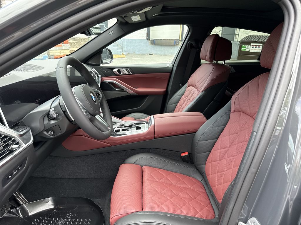 Thumbnail: 2027 BMW X6 - 11