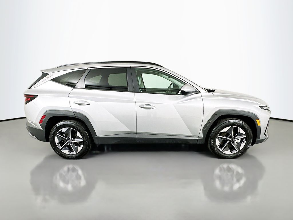 Thumbnail: 2026 Hyundai Tucson - 4
