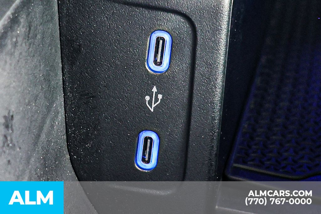 Used 2023 Black Mercedes-Benz 580 image 38