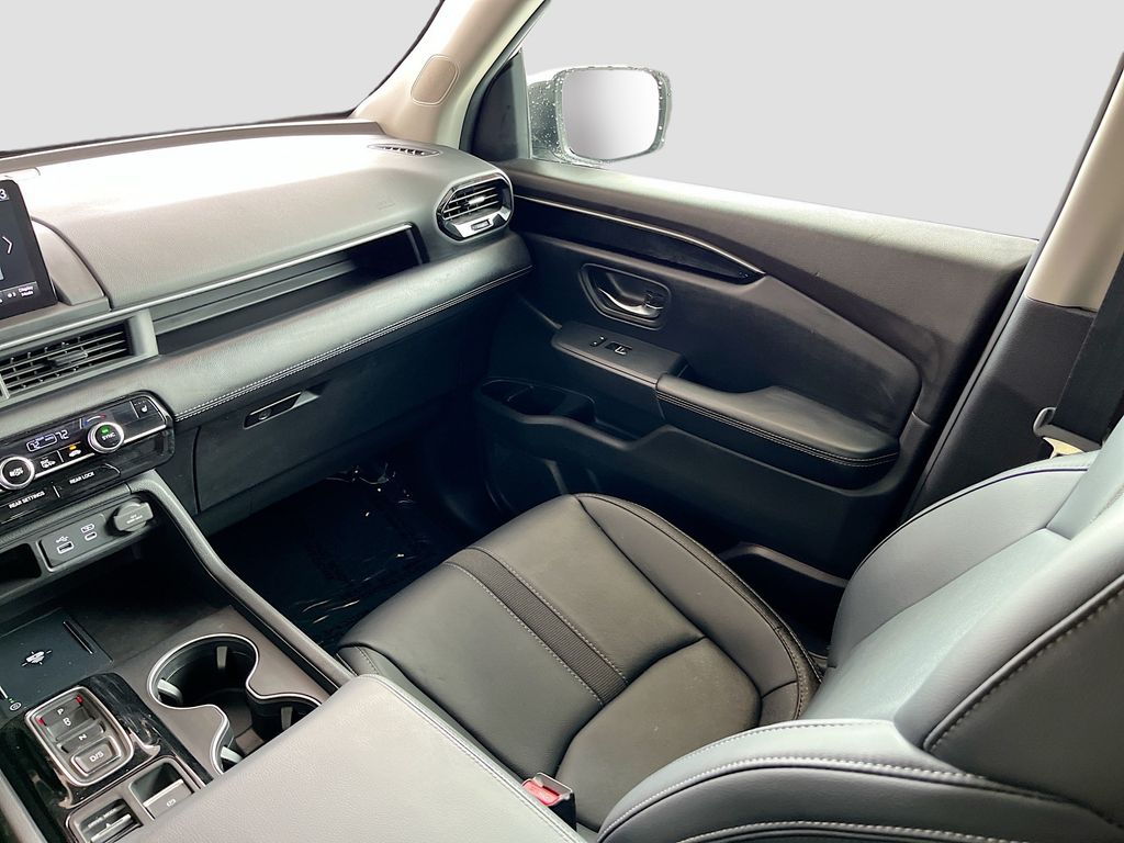 2023 Honda Pilot EX-L White at EAG Ford Navasota