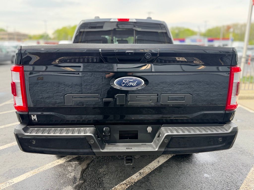 View vehicle photo 6