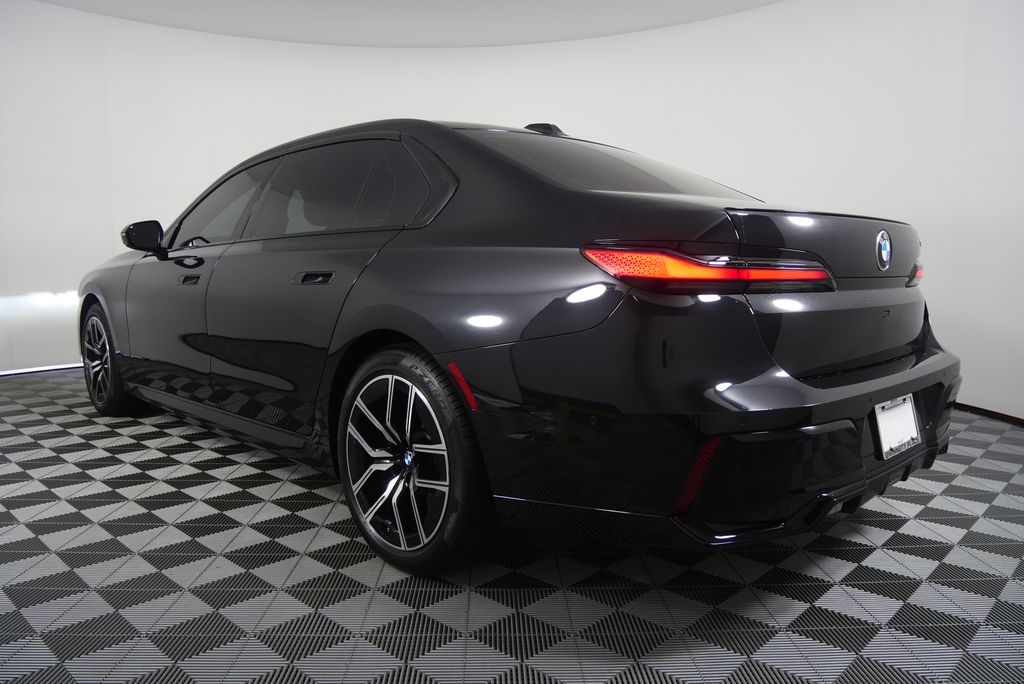 Thumbnail: 2023 BMW 7 Series - 5