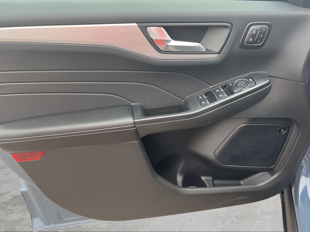 2025 Ford Escape Plug-In Hybrid