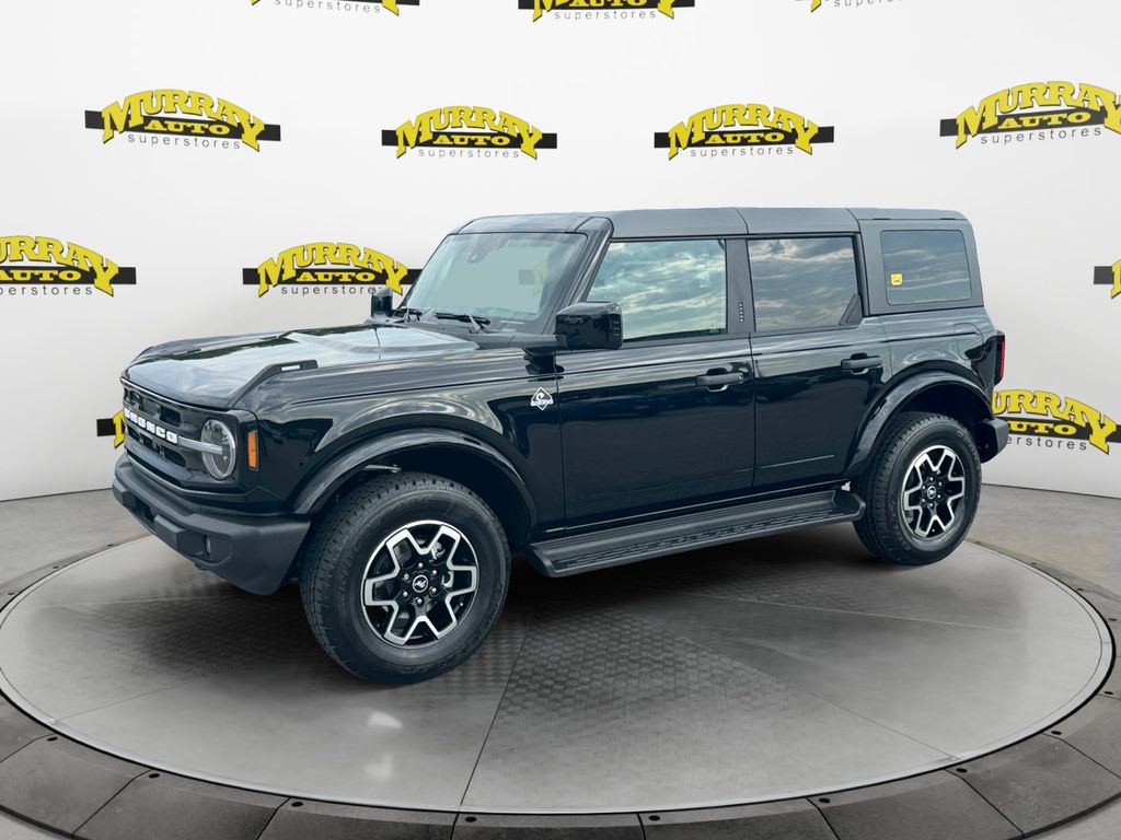 2026 Shadow Black Ford Bronco Outer Banks 4X4 SUV