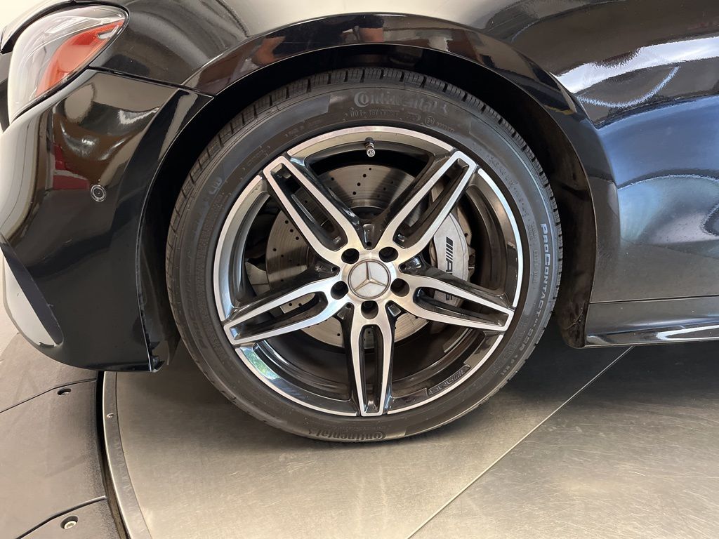 Thumbnail: 2019 Mercedes-Benz E-Class - 11