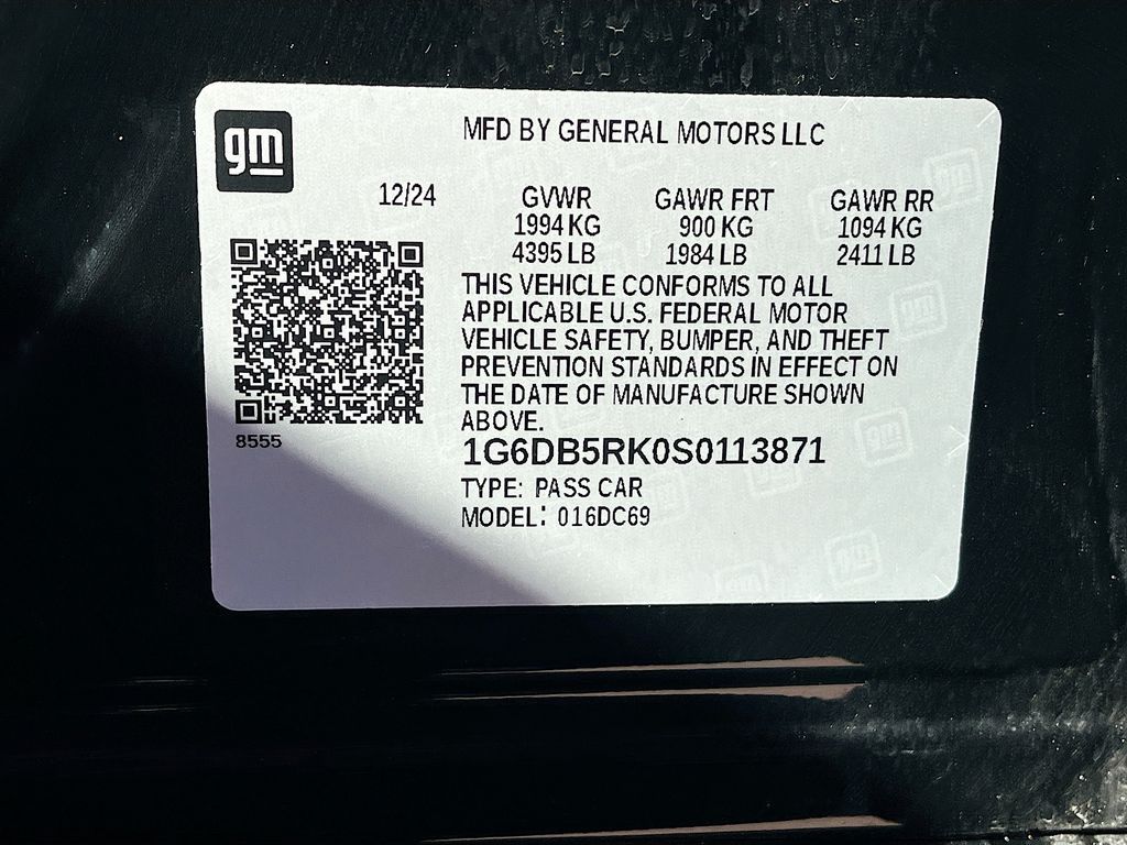 Used 2025 Black Cadillac Premium Luxury image 32