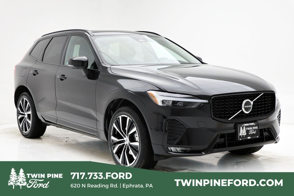 2025 Volvo XC60 B5 Plus Dark Theme AWD